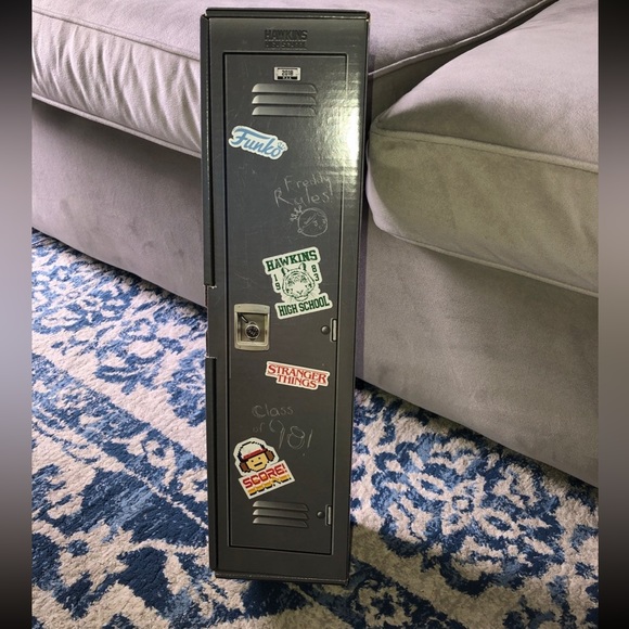 NEW IN ORIGINAL BOX SDCC 2018 FUNDAYS Locker w 3 Freddy Funk - Picture 2 of 9